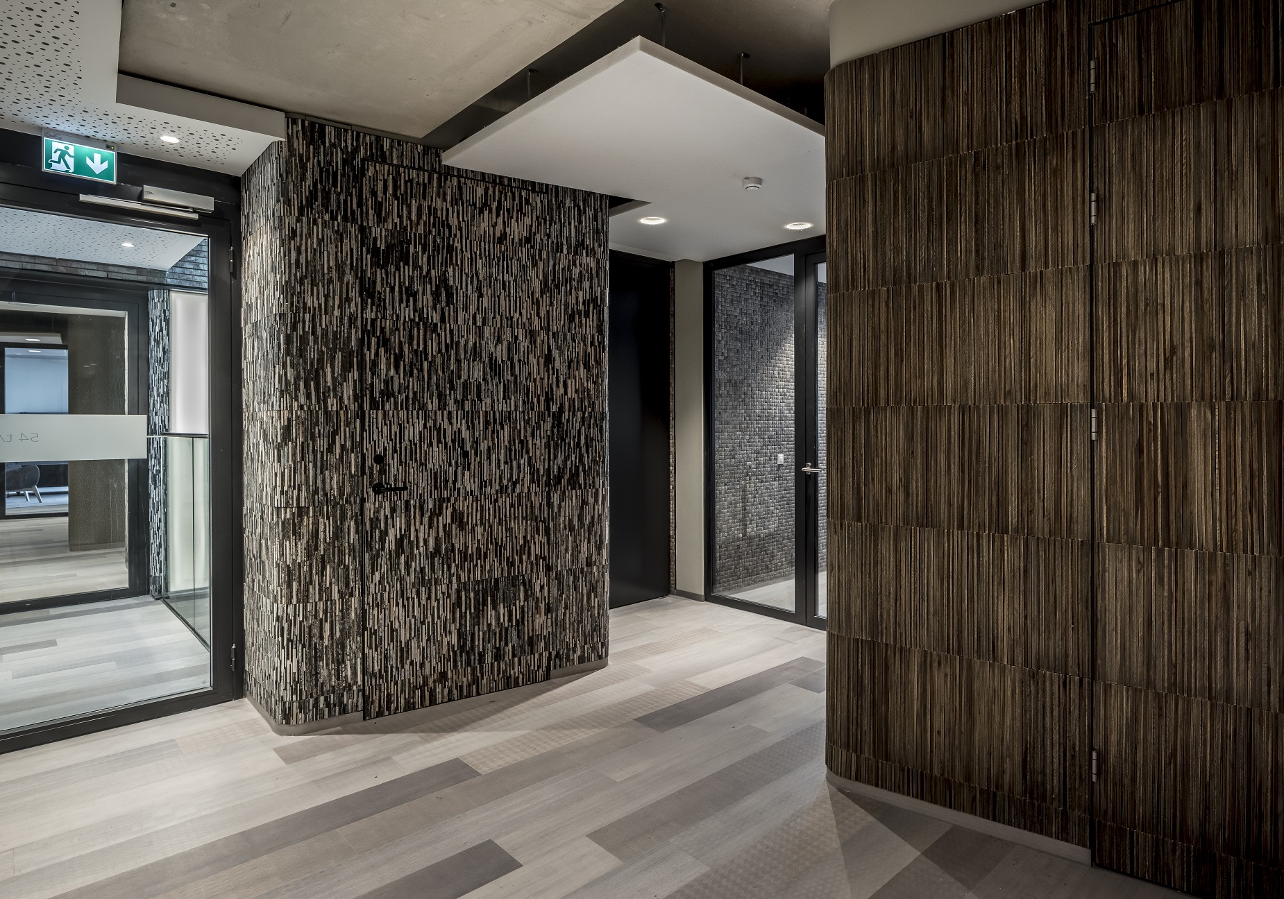 Foto: 100336 Nipa Hut black wash P01 website