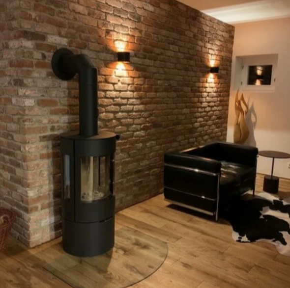 Foto : CARO 110 – De moderne houtkachel die warmte en design verbindt