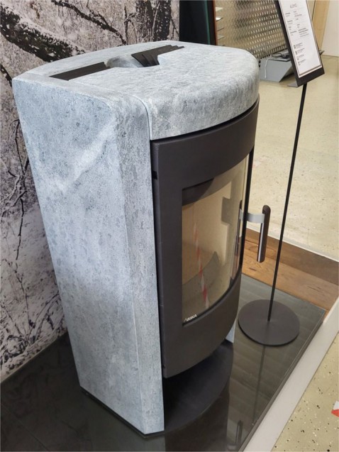Foto : Onverwoestbare Rika Alumo houtkachel met 125KG speksteen of witte natuursteen