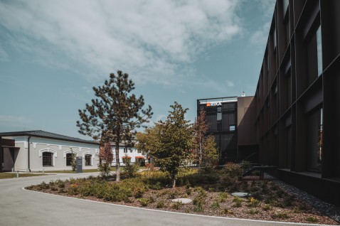 Foto : 75 jaar Rika: het verhaal van vuur dat generaties verbindt