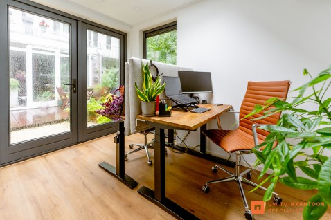 Foto : Tuinhuis als kantoor