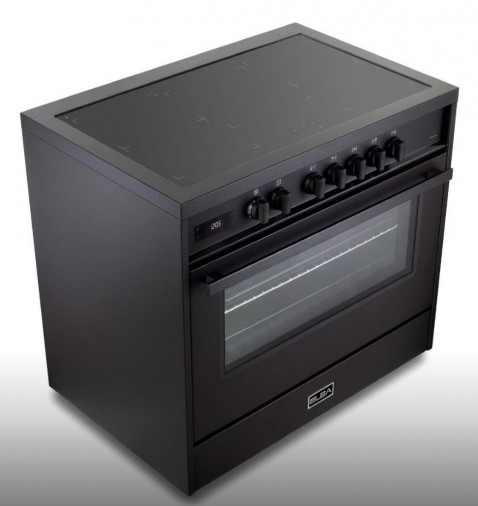 Foto : ELBA fornuis van de moderne Excellence-lijn met dubbele oven, uitgevoerd in stijlvol matzwart.