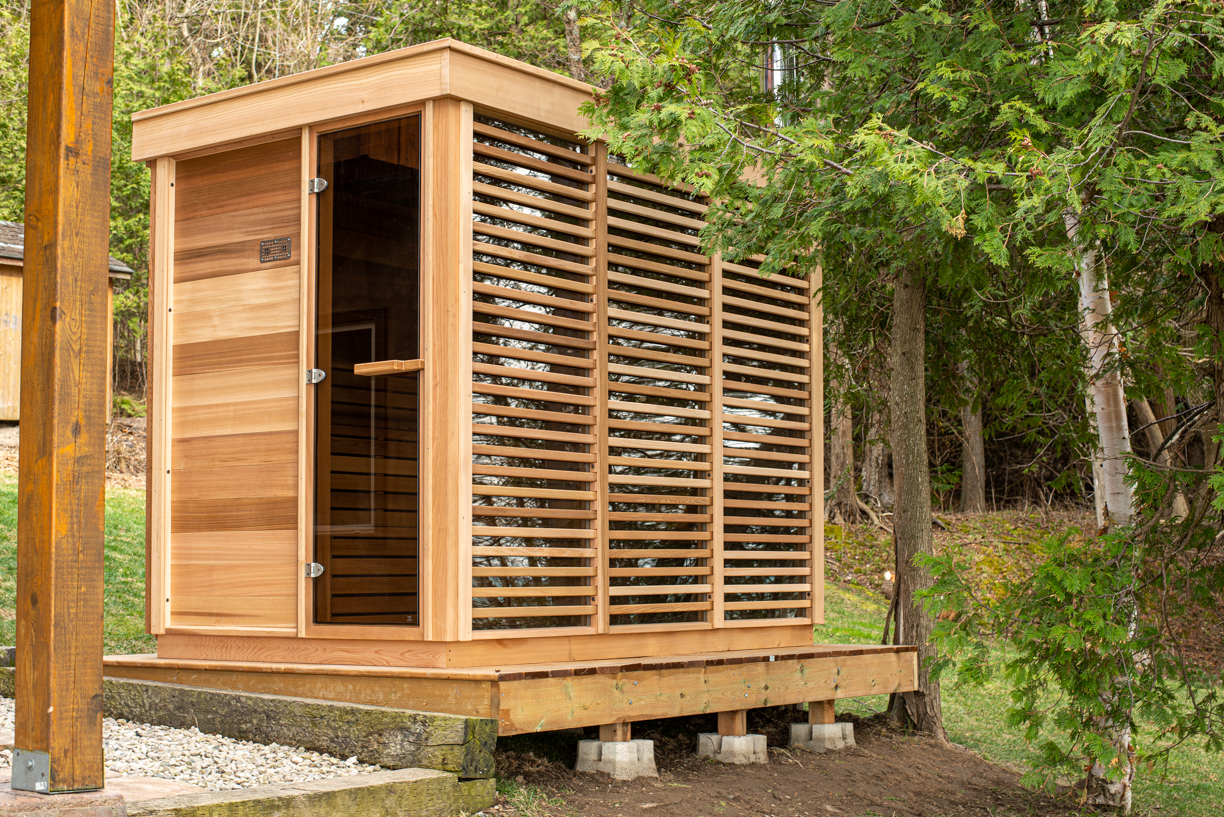 Foto: buitensauna ticra outdoor pure cube red cedar privacy
