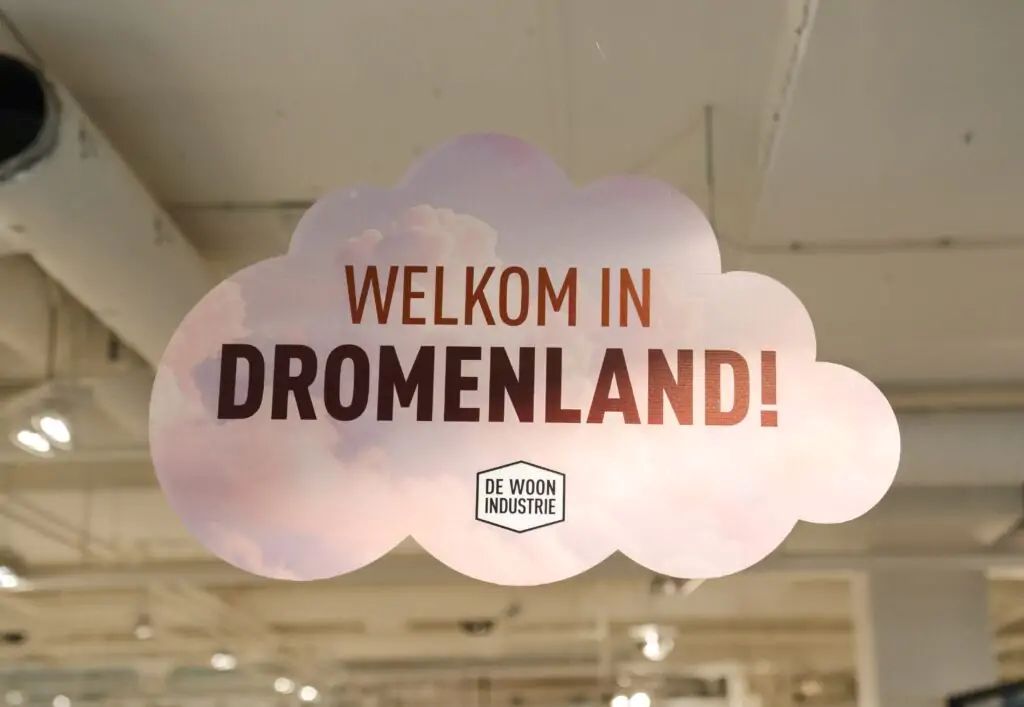 Dromenland - De Woonindustrie