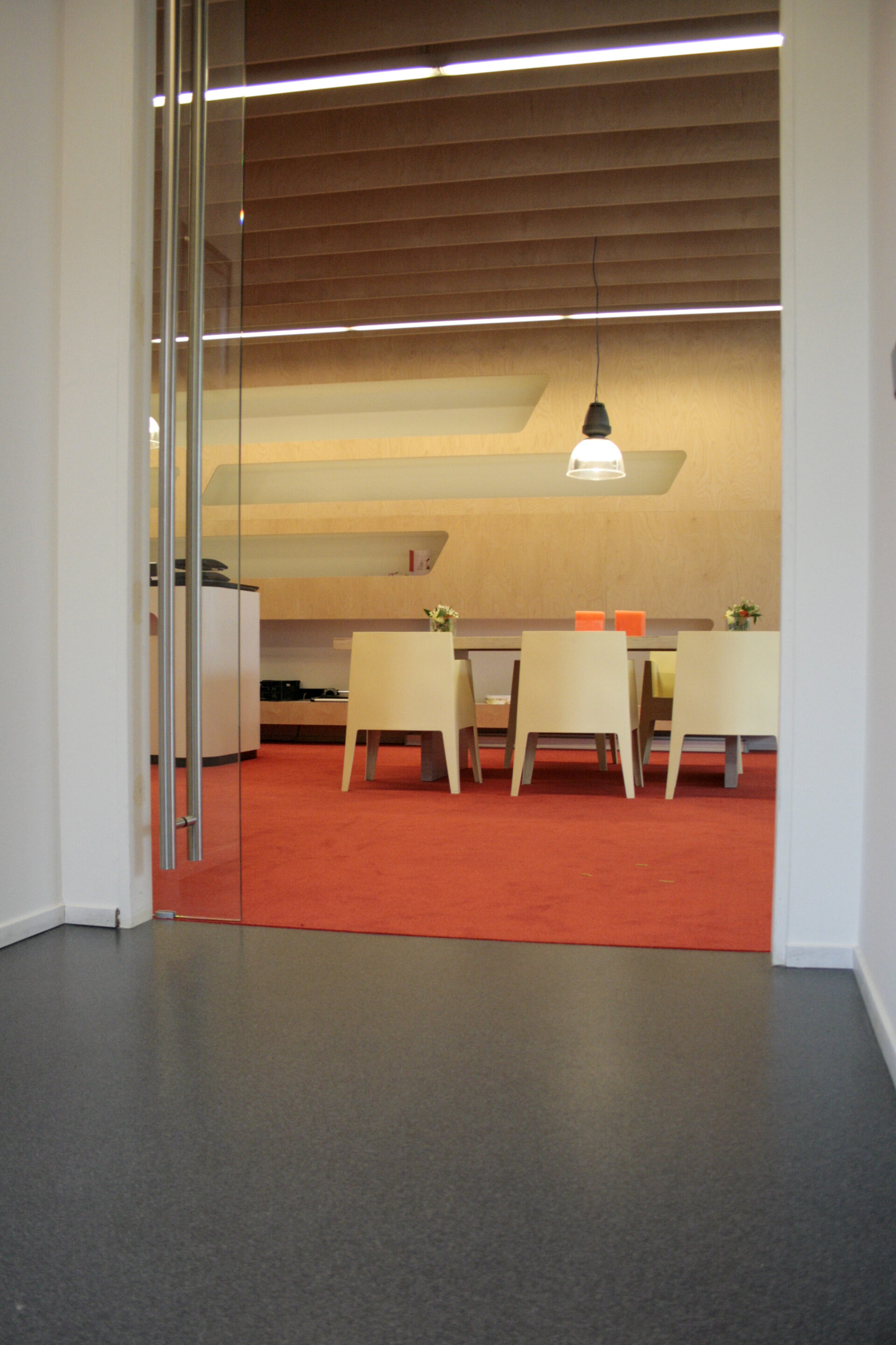 Foto: Troffelvloer epoxy zijdeglans 6118 1920x2880