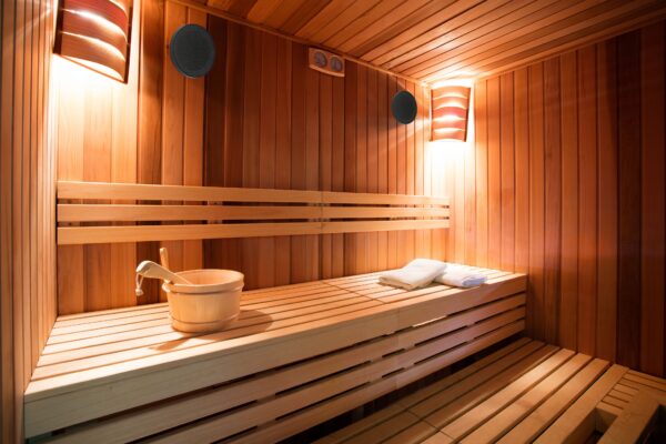 Foto: sauna speakers zwart 600x400 aquasound wonen nl