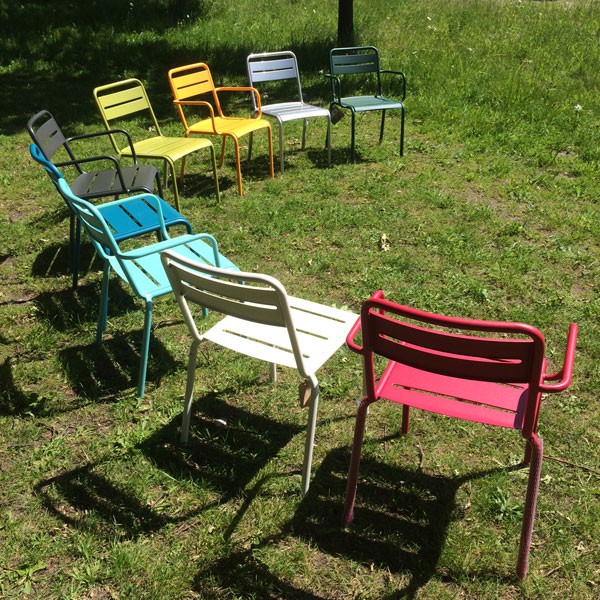 Foto: emu star stoel paar kleurtjes