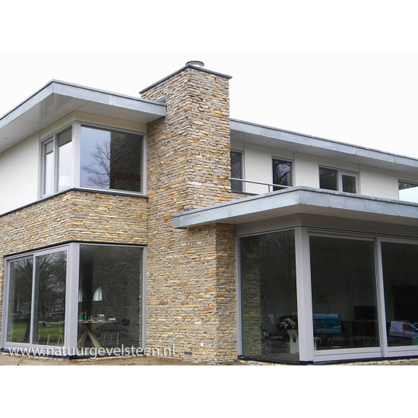 Foto : SK Natuursteen: Specialist in Gevelsteen & Gevelplint met Tijdloze Elegantie