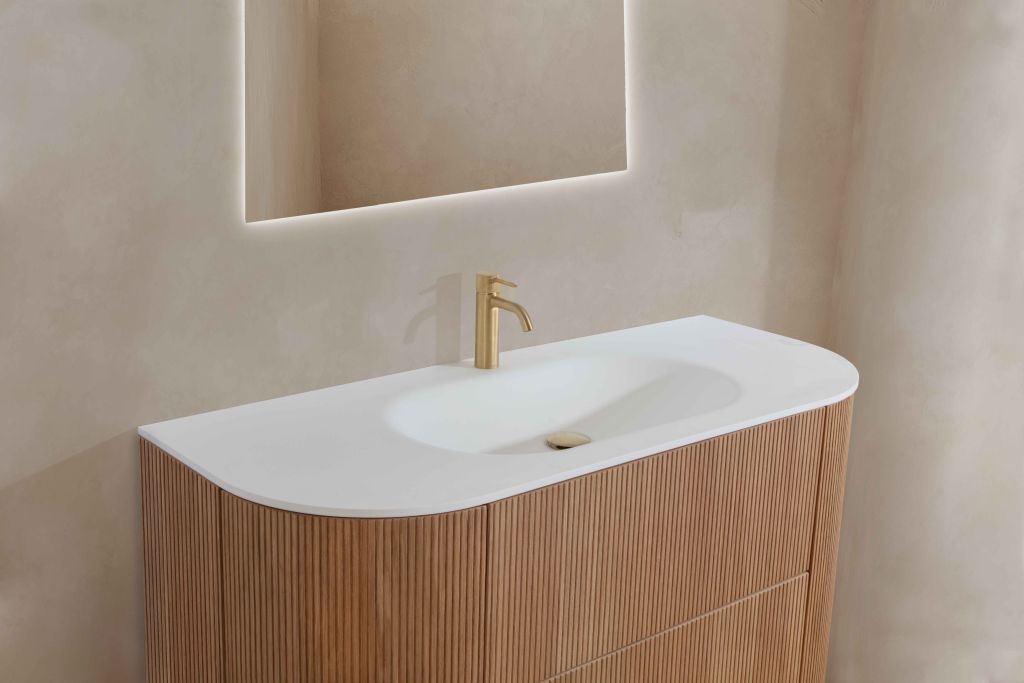 Foto: Detremmerie oval back to wall detail 2