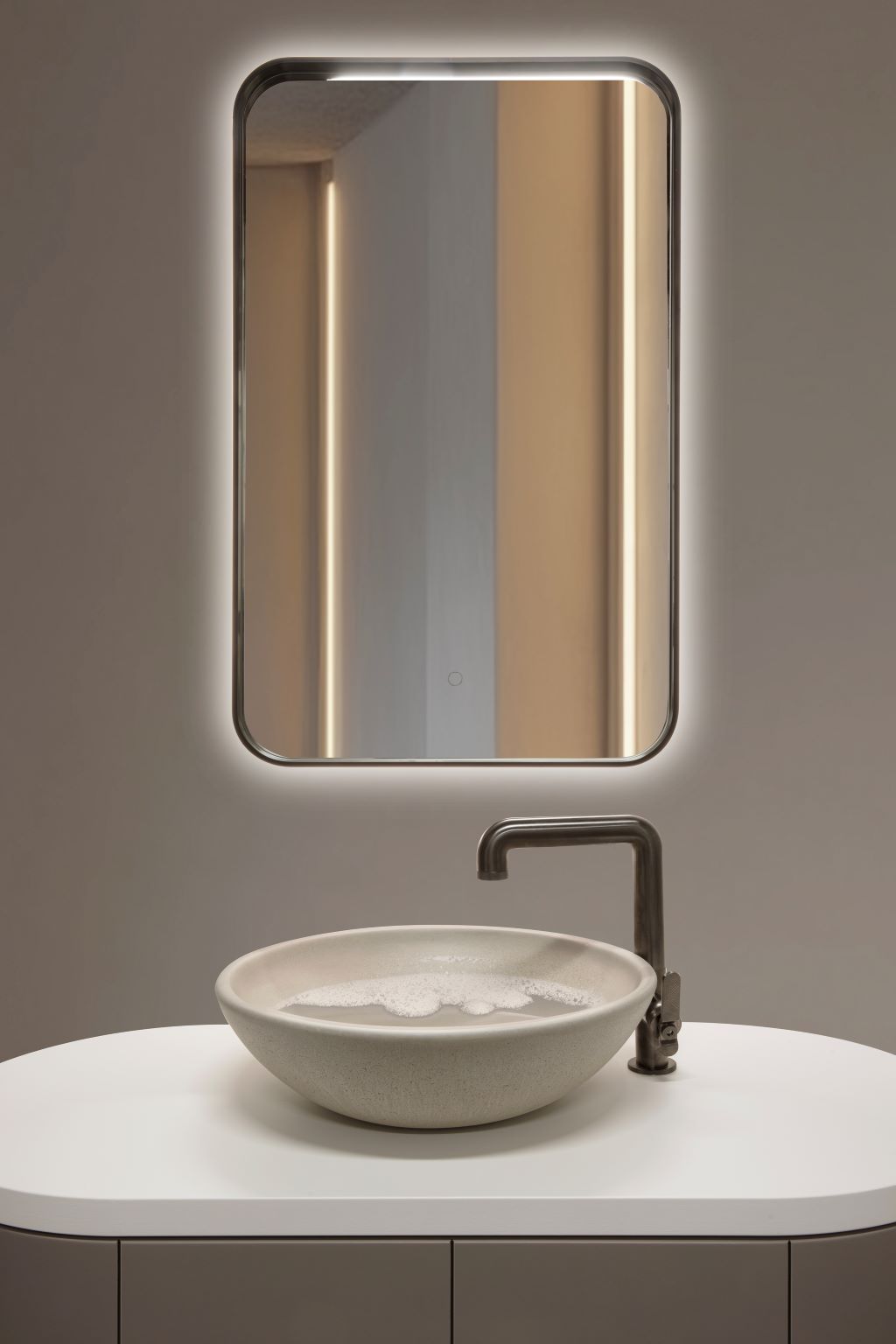 Foto: Wonennl Detremmerie kast 1  spiegel detail VISON