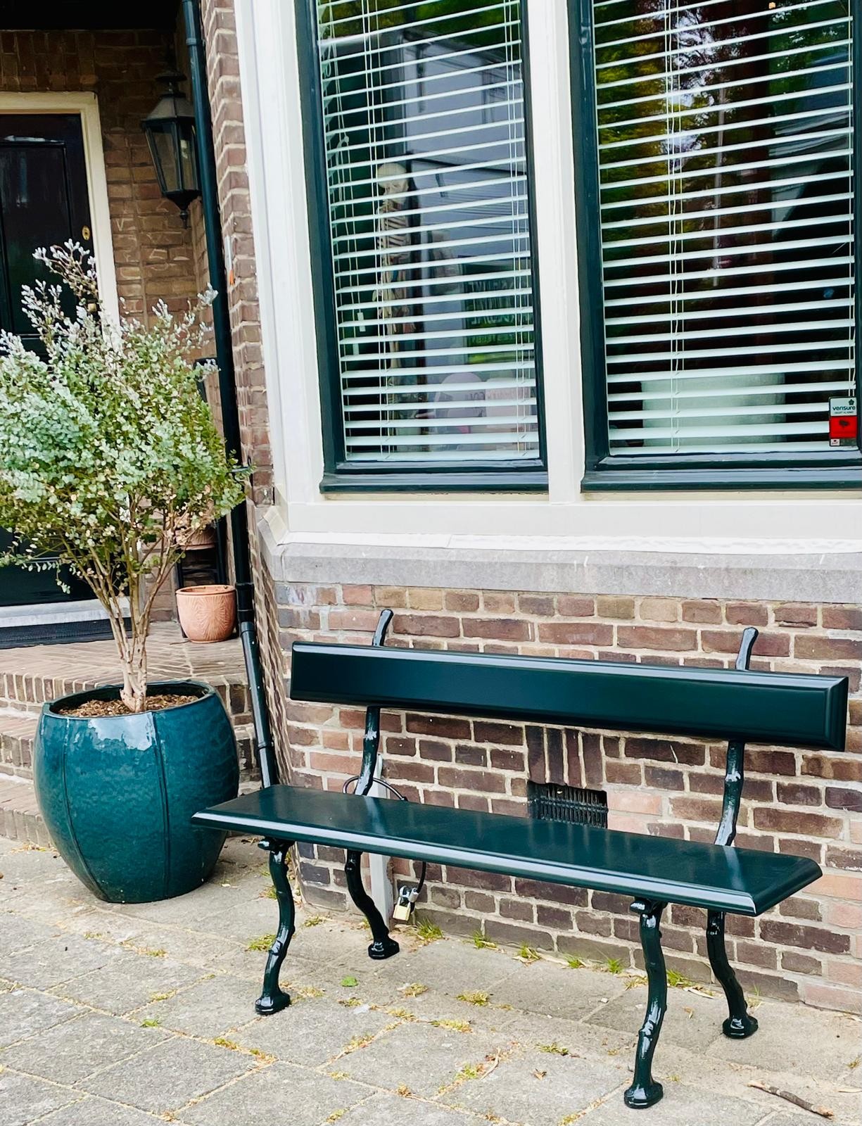 Foto: Hera tuinbank   Gardeluxe   hout   gietijzer b