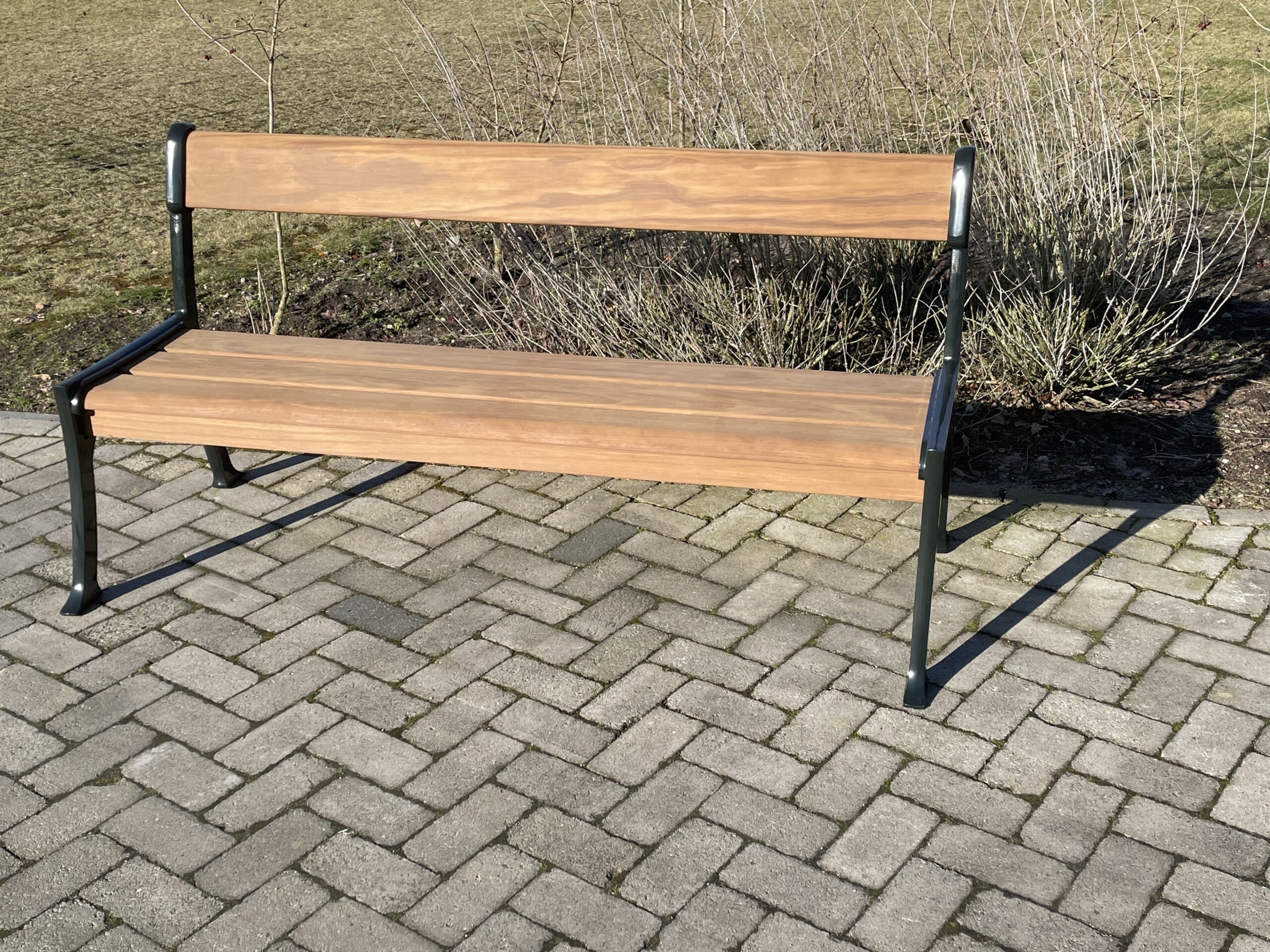 Foto: Luna Gardeluxe cumaru parkbank scaled