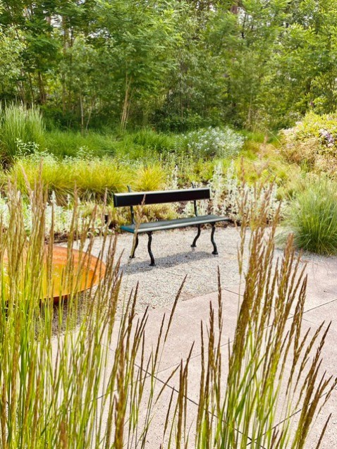 Foto : Tuinbank HERA – rust, elegantie en karakter in één ontwerp