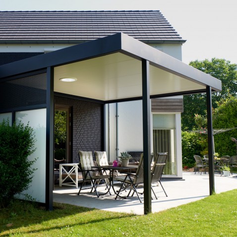 Foto : Natuurlijk daglicht in je veranda/terrasoverkapping: meer licht, meer sfeer, meer comfort
