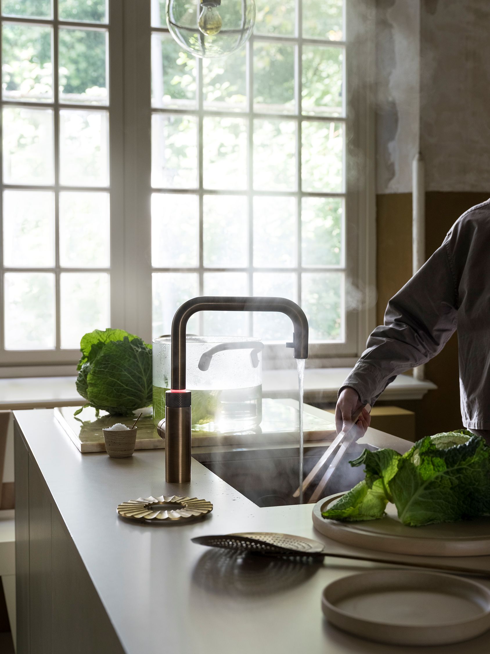 Foto: 2963 Flex Square Patinated Brass High End Boiling