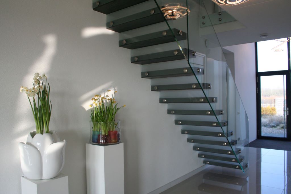 Foto: Wonennl Allstairs trappen 1813 06 particulier natuursteen