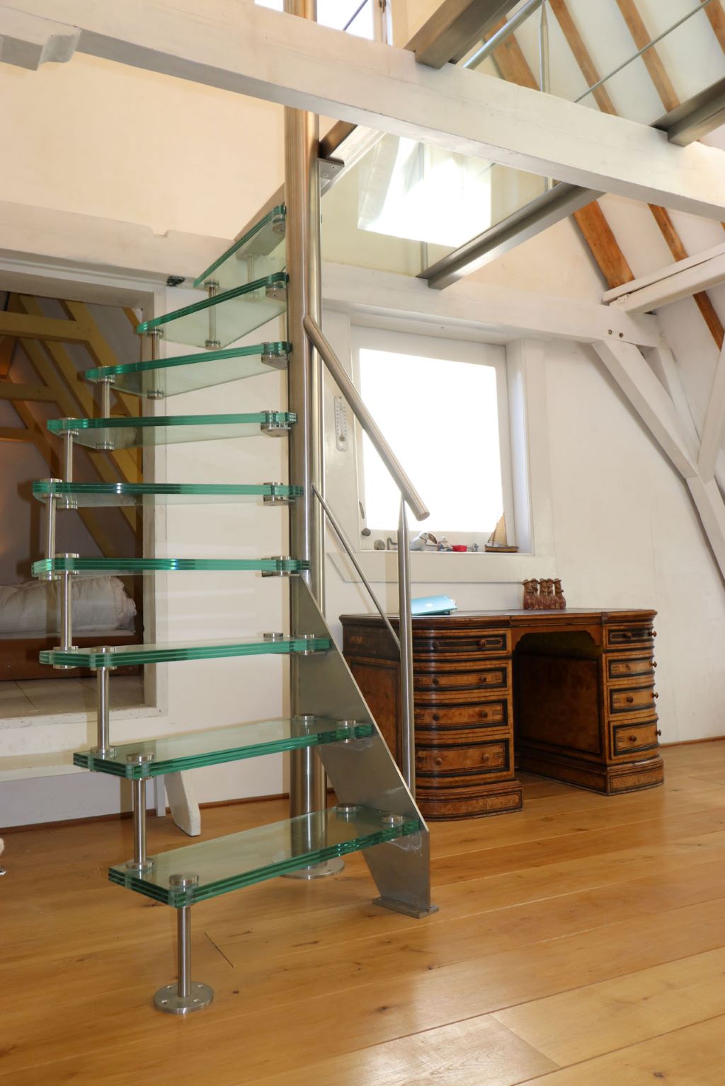 Foto: Wonennl Allstairs trappen 1824 03 particulier staal