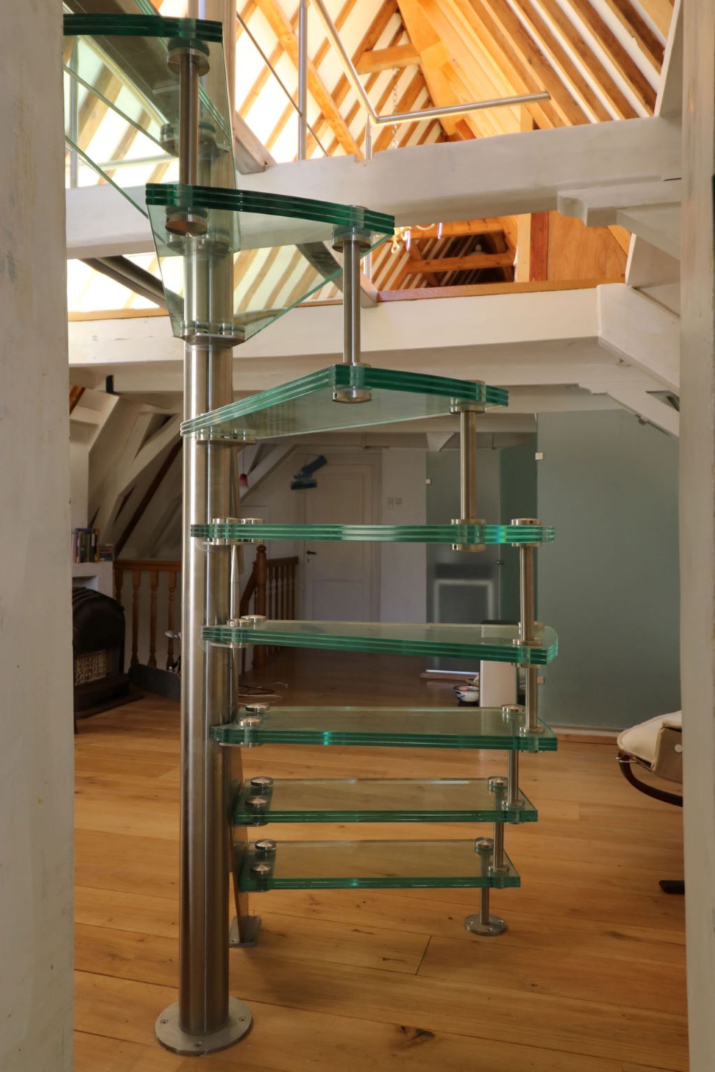 Foto: Wonennl Allstairs trappen 1824 04 particulier staal