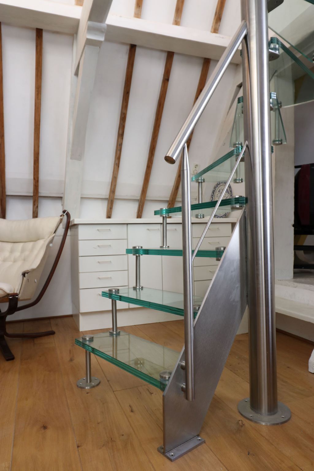 Foto: Wonennl Allstairs trappen 1824 07 particulier staal