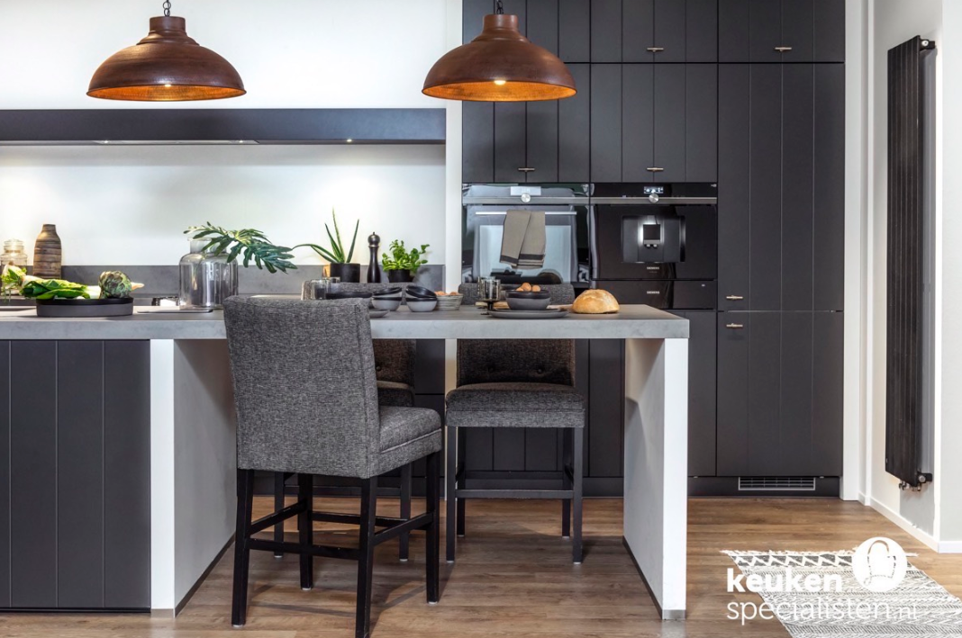 Foto: Zwarte keuken 1