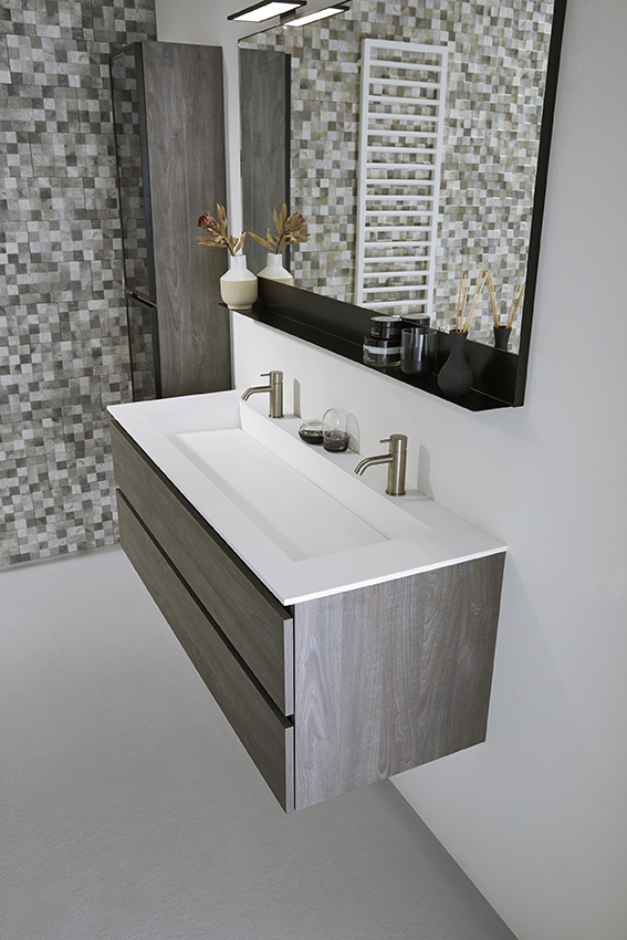 Foto: NUANCE 140CM MJ FROZEN SHELF HOGEKAST GLASDEUREN DETAIL