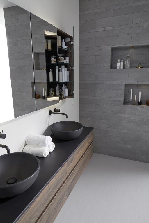 Foto: mini DETAIL SPIEGELKAST HOOG