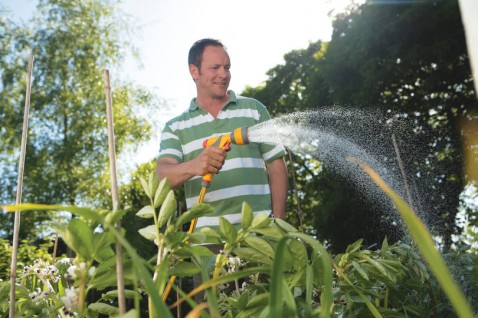 Foto : Tuin verzorgen in de zomer