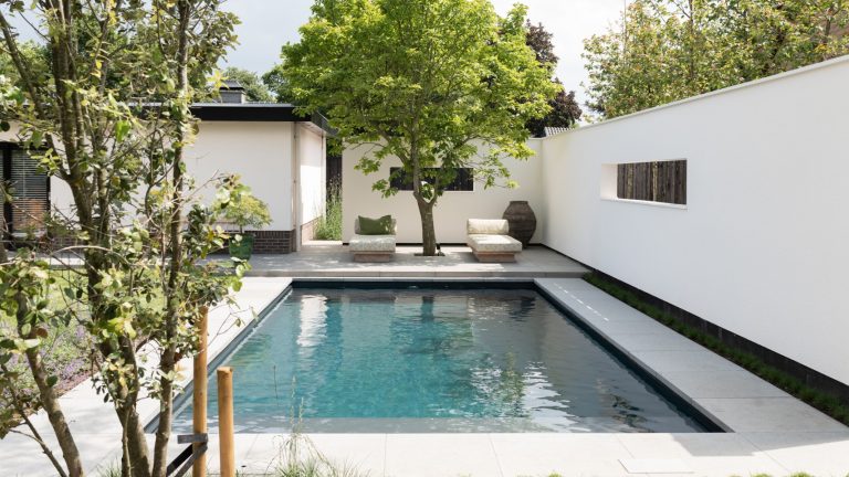 Foto: 1 1 Inbouwzwembad materiaal vinylester desk 768x432