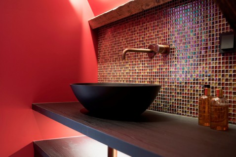 Foto : Blog: zo geef je meer kleur aan je badkamer | Luca Sanitair