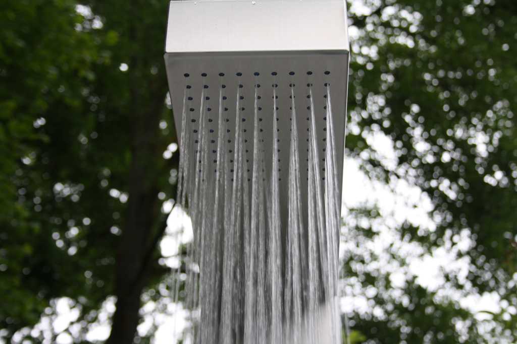 Foto: Cerdic buitendouche 1