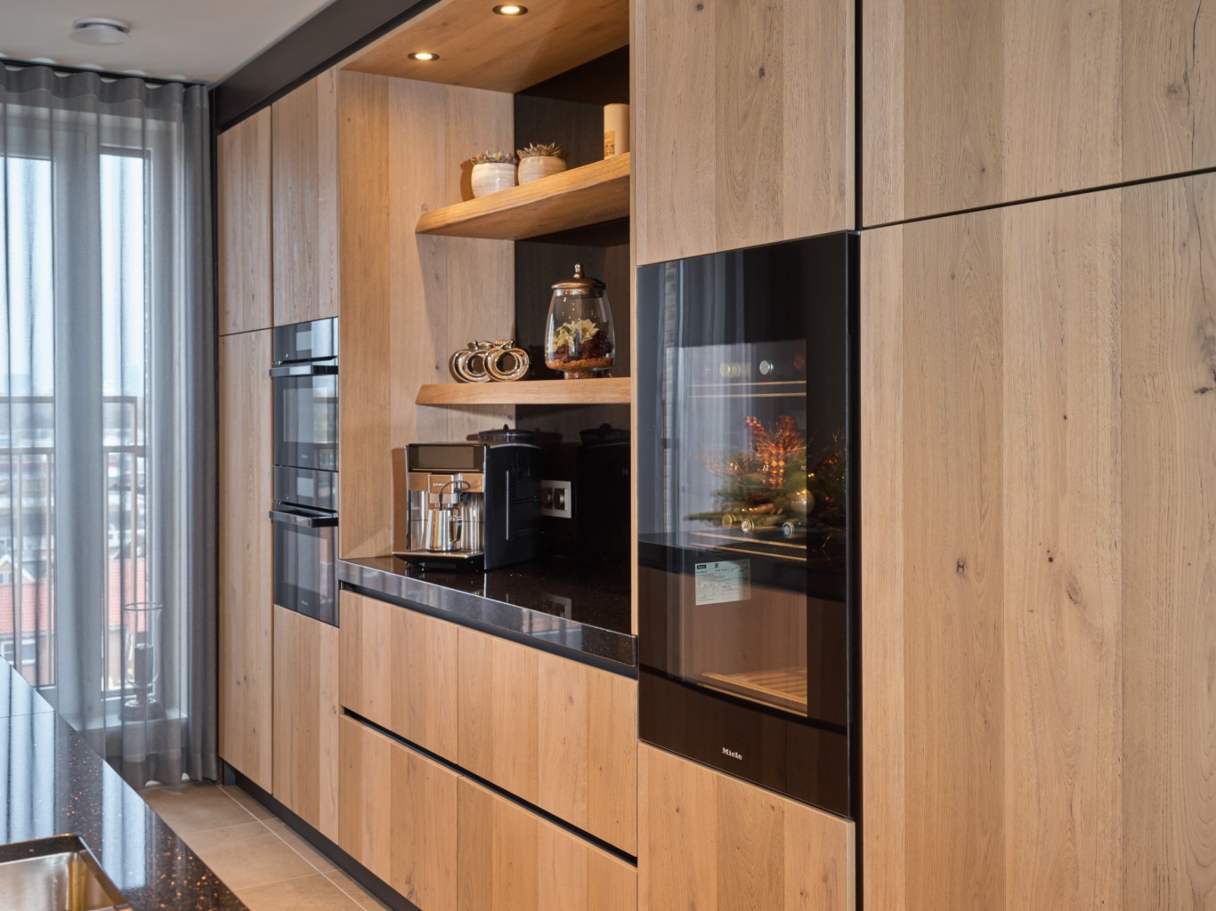 Foto: Geplaatste Tieleman Keuken Mereno Manchester W  Groenendijk Capelle ad IJssel hout  koper  graniet 12  Kopieren 