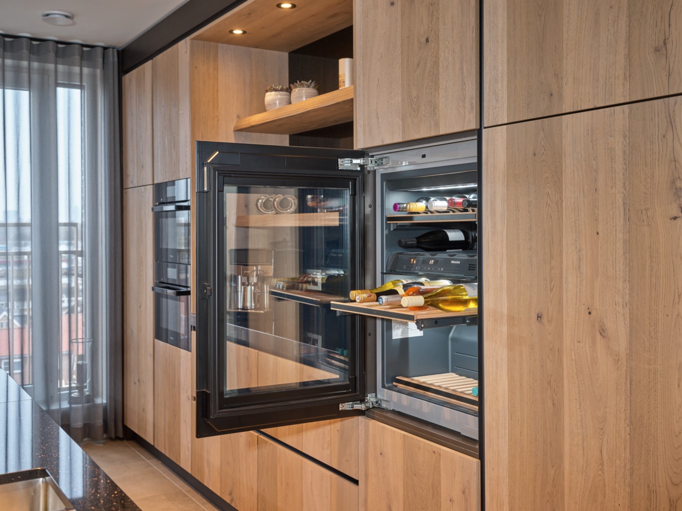 Foto: Geplaatste Tieleman Keuken Mereno Manchester W  Groenendijk Capelle ad IJssel hout  koper  graniet 13  Kopieren 