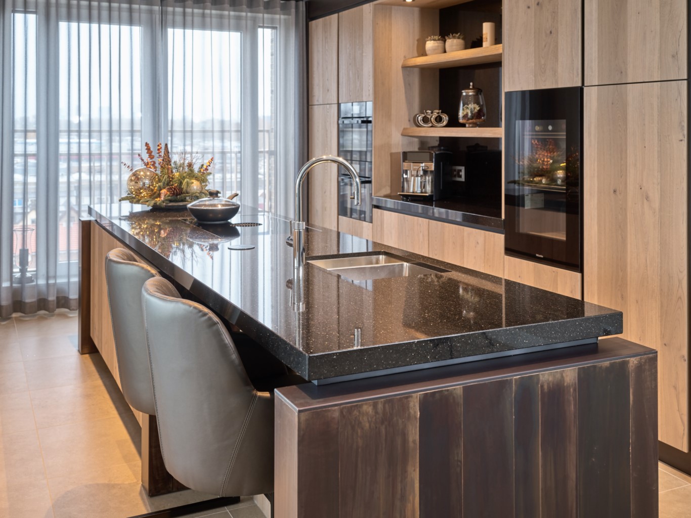 Foto: Geplaatste Tieleman Keuken Mereno Manchester W  Groenendijk Capelle ad IJssel hout  koper  graniet 6  Kopieren 