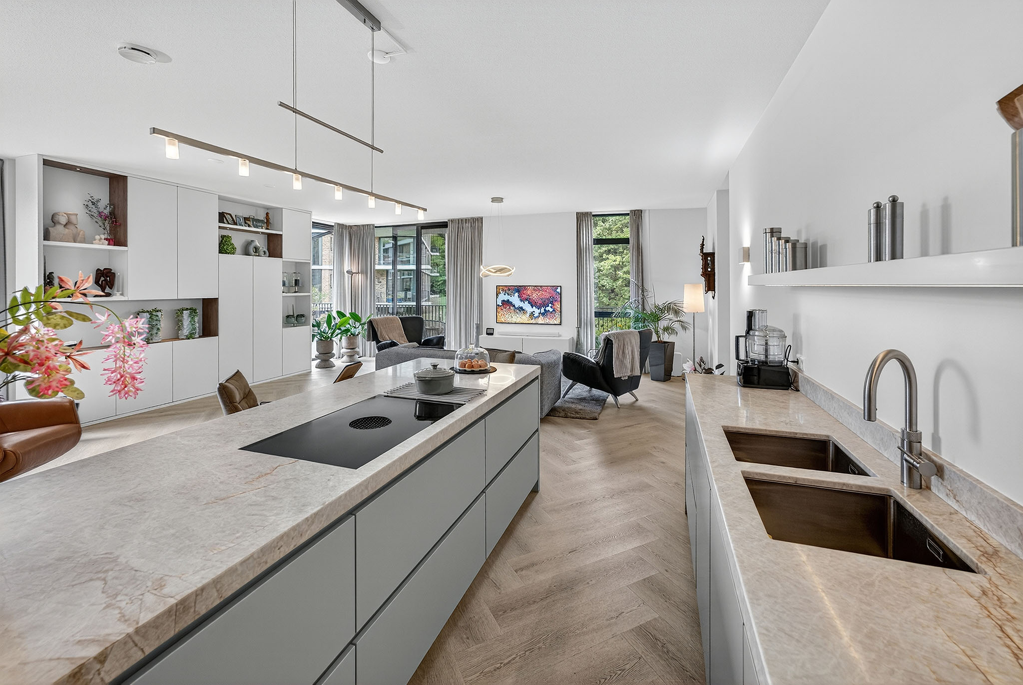 Foto: Tieleman Keukens geplaatste Mereno Milano keuken met bijpassend maatwerkinterieur Rosmalen 1