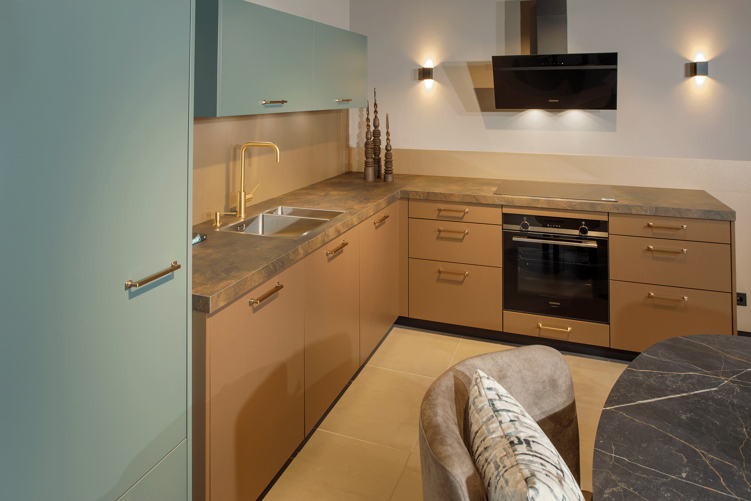 Foto: Studio 38 Tieleman Keukens Showroomkeuken Studio 38 Keller Boston Bronziet Cactus 2