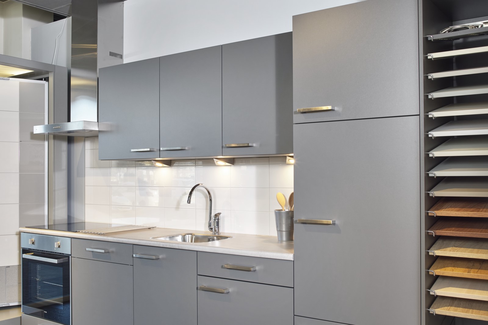 Foto: Studio 16c Keller Prolux Elba keuken kleur Basalt Tieleman Keukens 3  woningbouw 