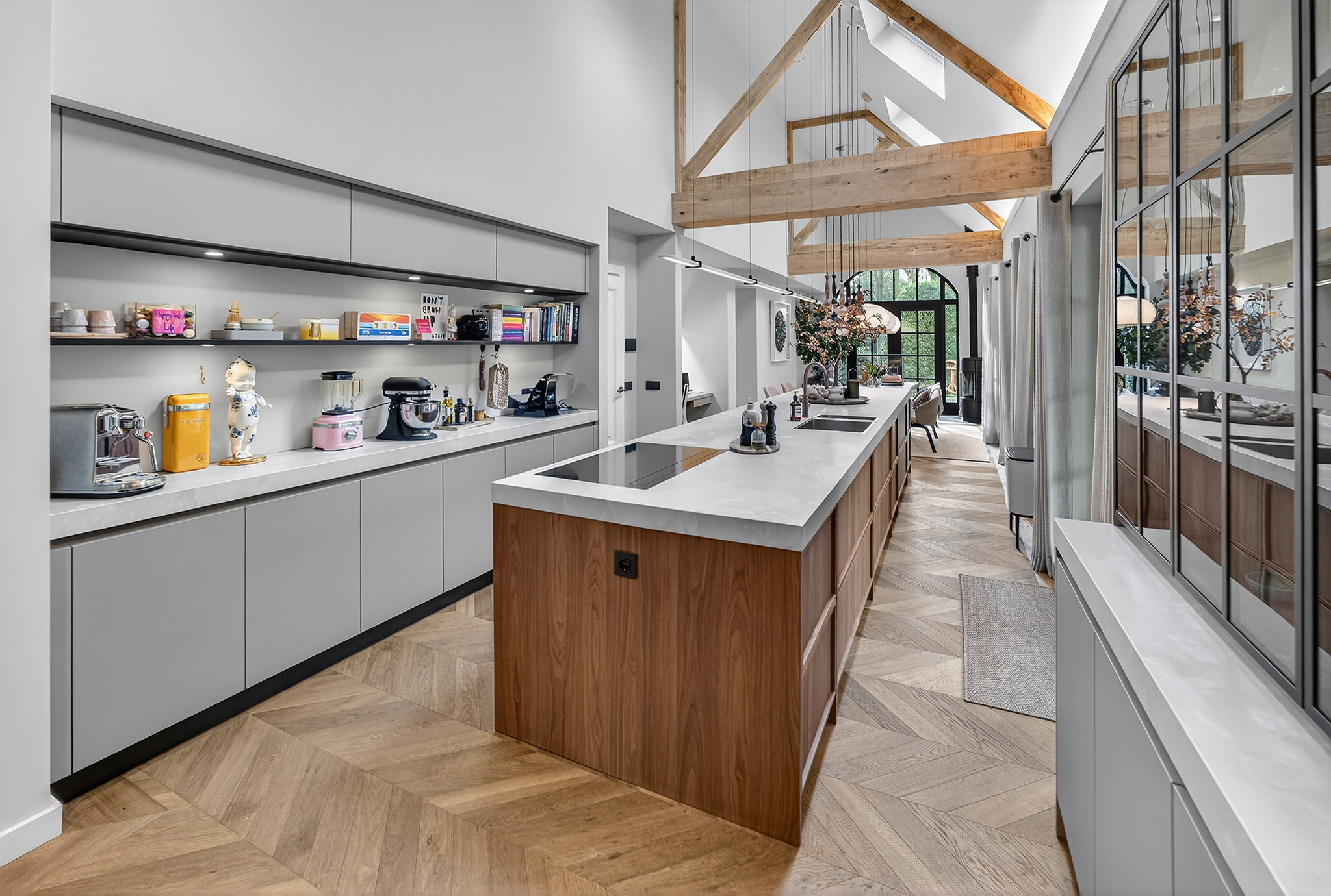 Foto: Tieleman Keukens Geplaatste keukens Halsteren Exclusieve moderne keuken met kookeiland 19