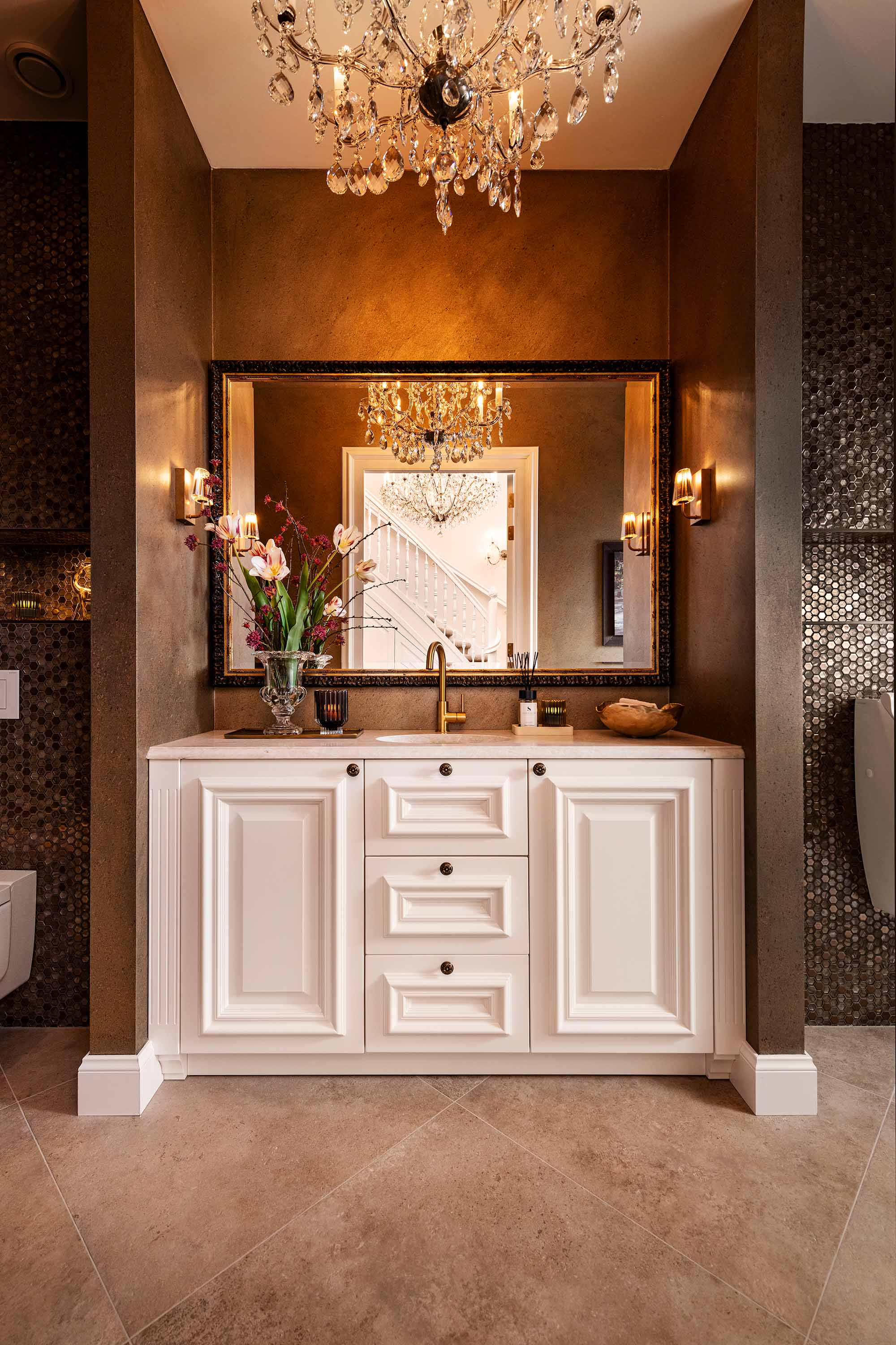 Foto: Tieleman Keukens Maison Sucre Luxury Interior Design Binnenkijker Drenthe interieurstyling wastafel