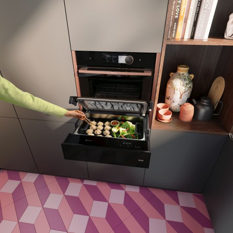 Foto : Ontdek de magie van stomen in een compact jasje met de NEFF stoomlade