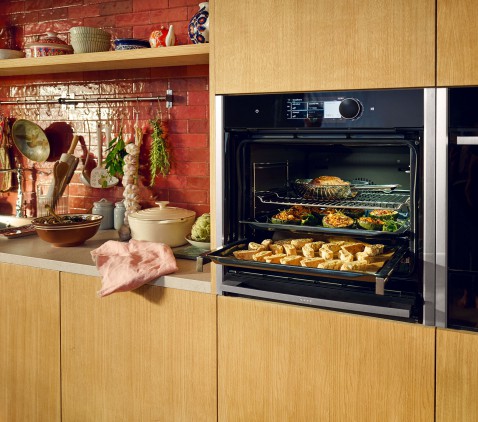 Foto : Koken op drie niveaus: tegelijk bakken zonder smaakvermenging