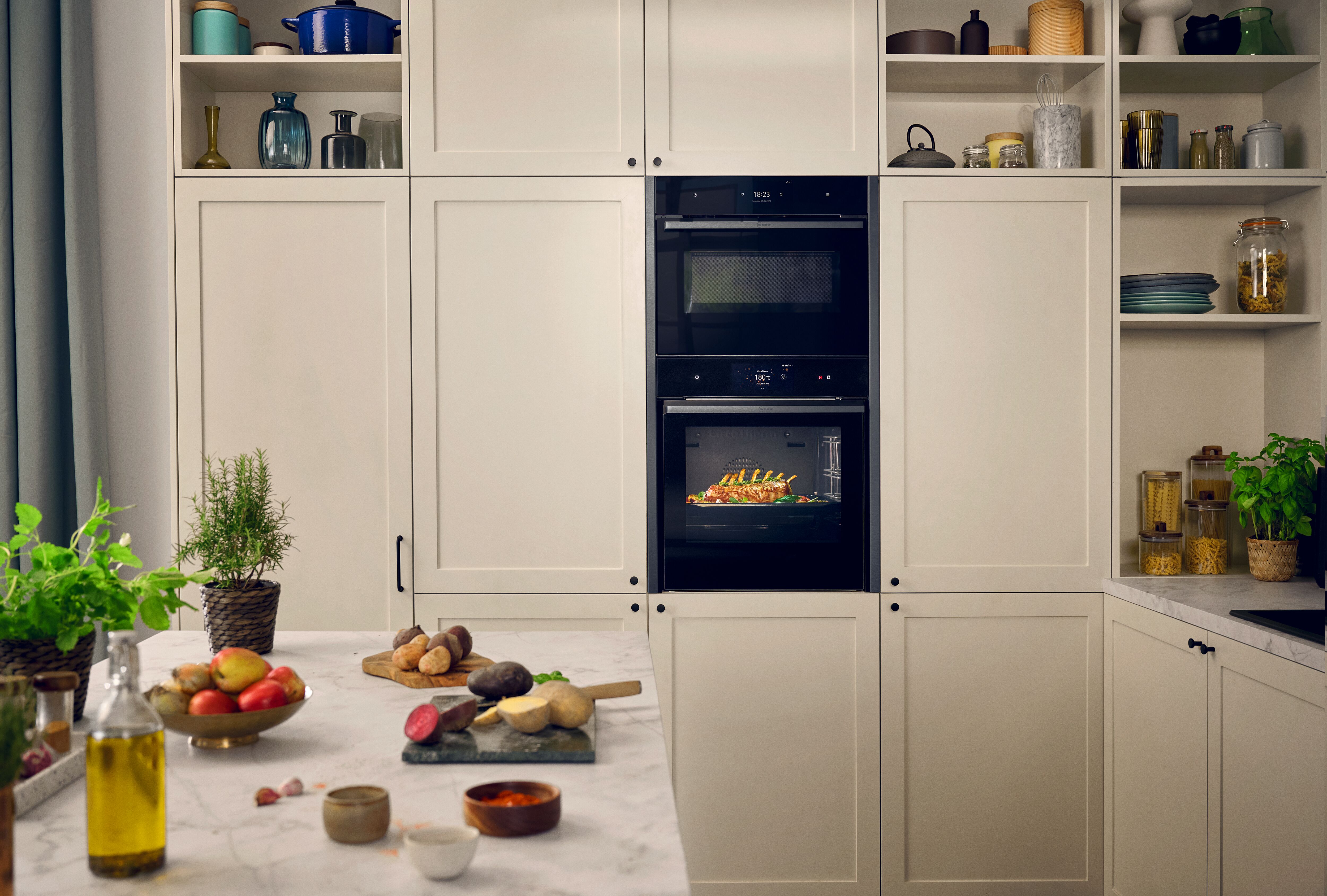 Foto: Tieleman Keukens NEFF Flex Design oven designelement 1