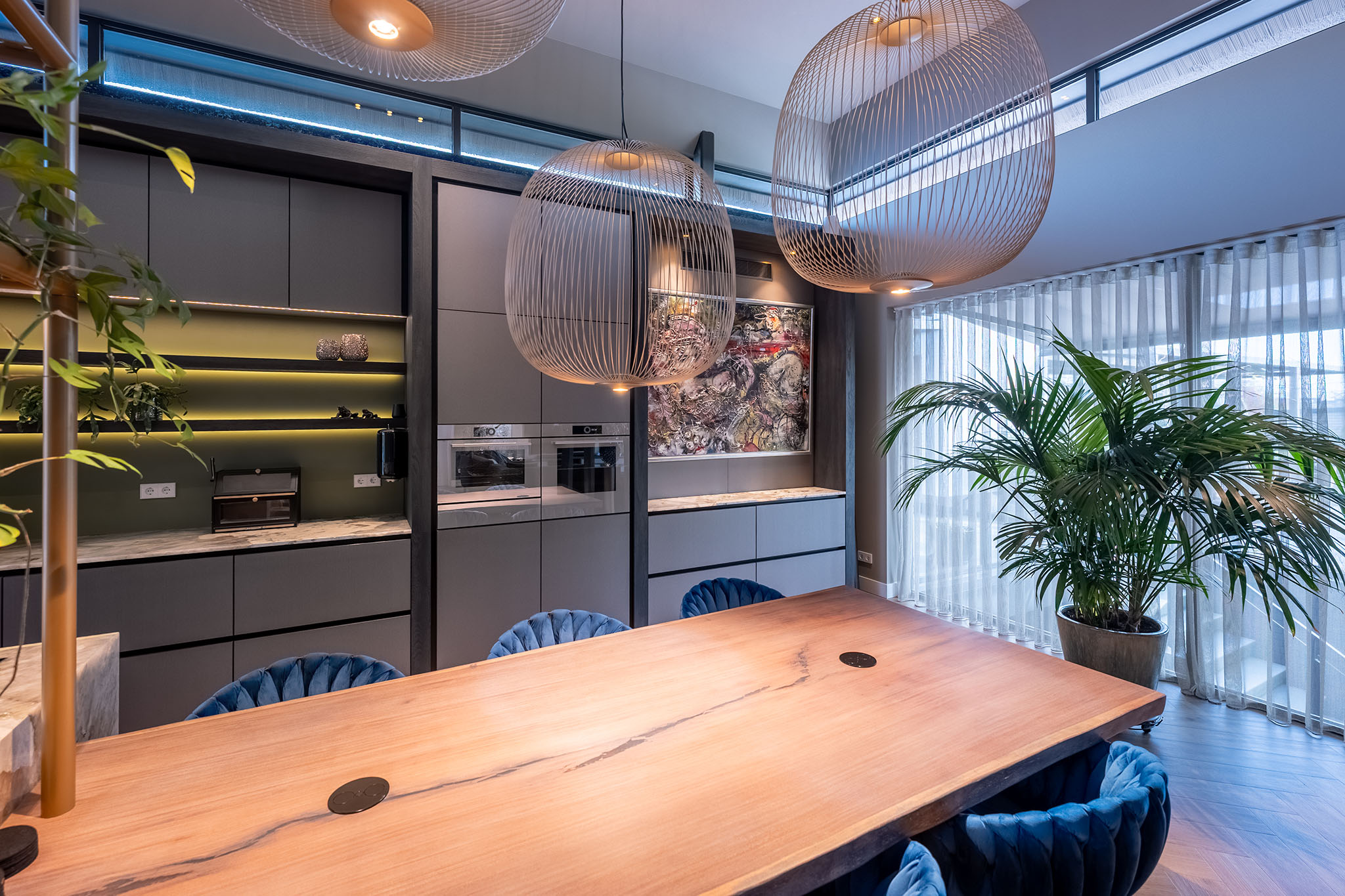 Foto: tieleman keukens geplaatste keukens noordwijkerhout maatwerk leef en woonkeuken mereno milano met bokmerk grillo bora vzug liebherr quooker 1