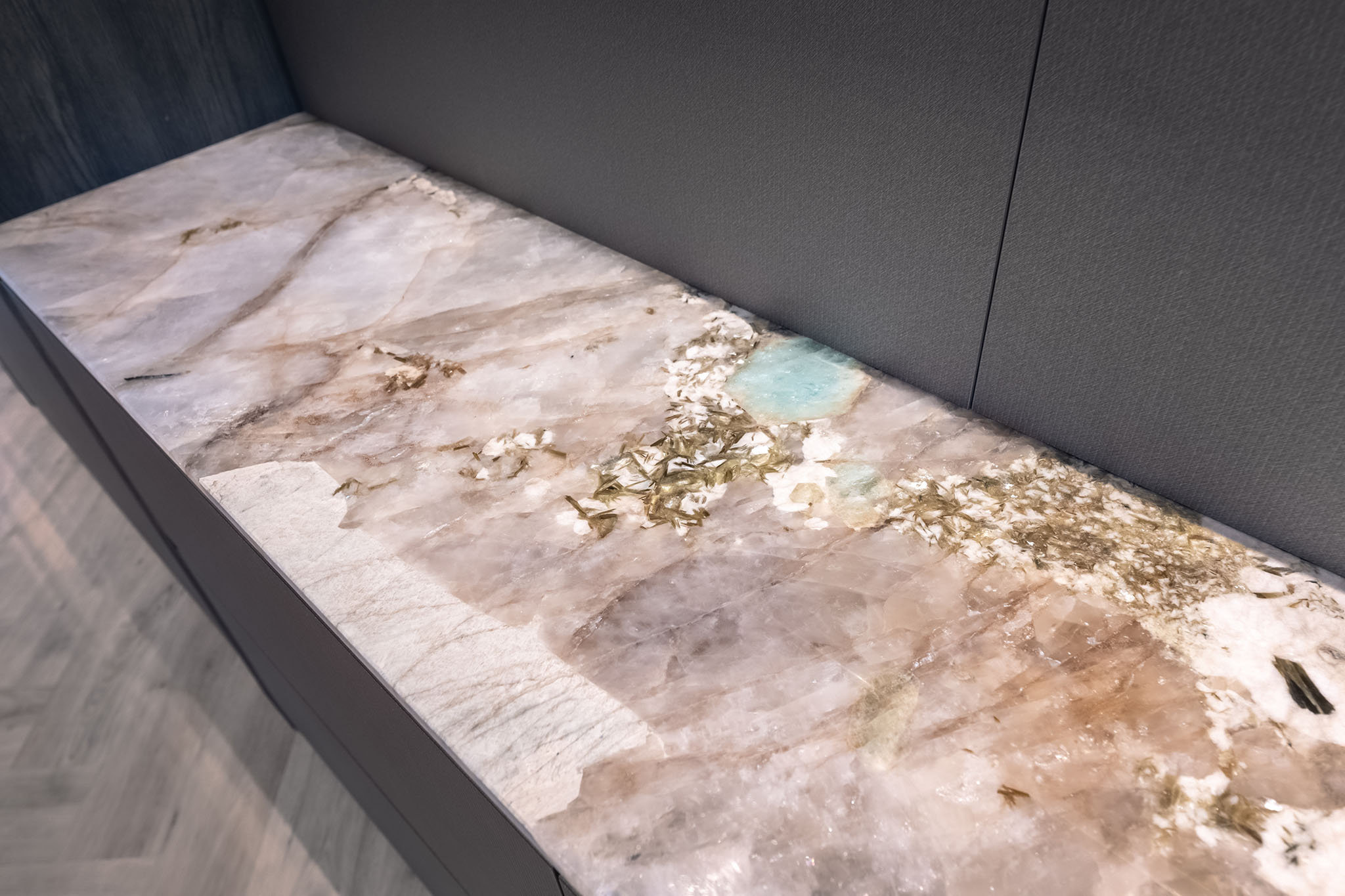 Foto: tieleman keukens geplaatste keukens noordwijkerhout maatwerk leef en woonkeuken mereno milano met bokmerk grillo bora vzug liebherr quooker 13