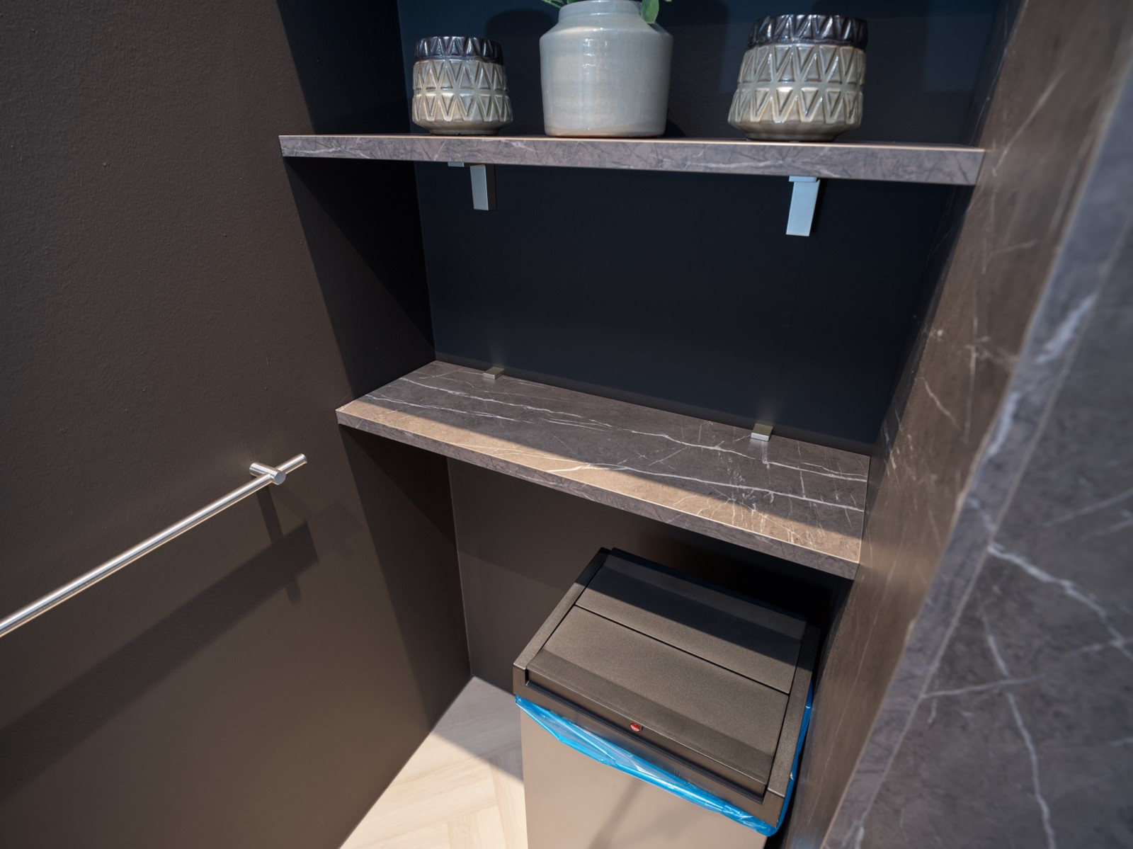 Foto: Studio 52b Schuller Alea Matt Targa    bijkeuken  met Atag Quooker en Bora Tieleman Keukens 14