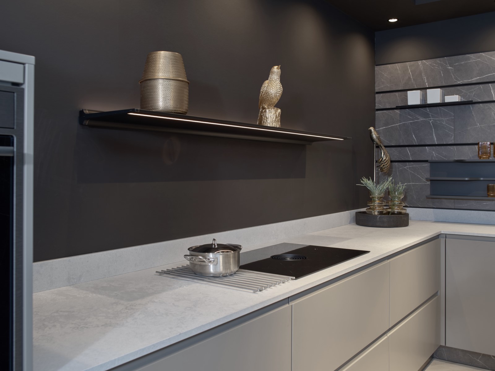 Foto: Studio 52b Schuller Alea Matt Targa    bijkeuken  met Atag Quooker en Bora Tieleman Keukens 20