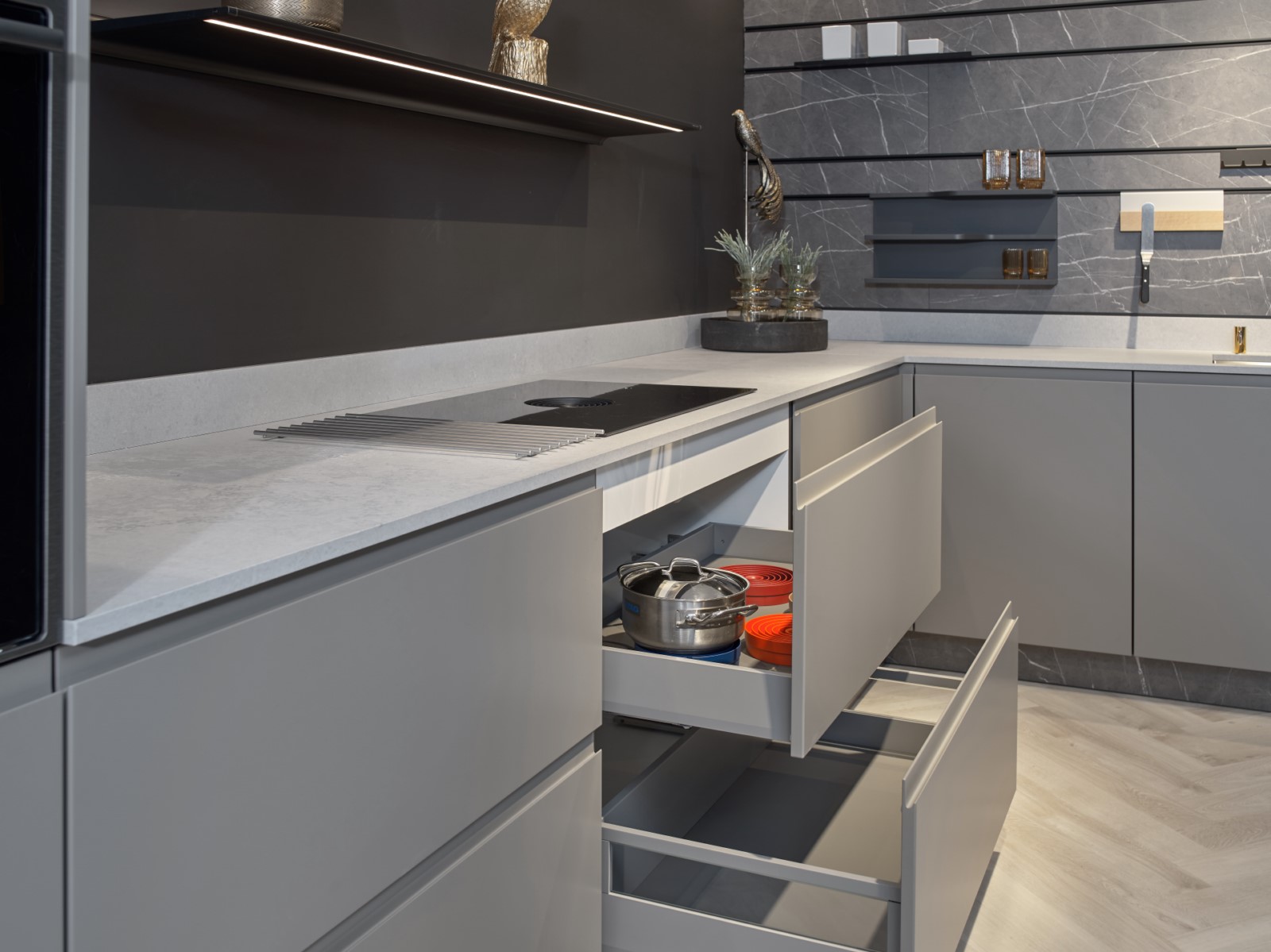 Foto: Studio 52b Schuller Alea Matt Targa    bijkeuken  met Atag Quooker en Bora Tieleman Keukens 21