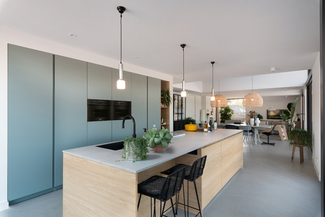 Foto: Mereno Pavia fjordgroen met Milano eiken fineer geplankt overzicht