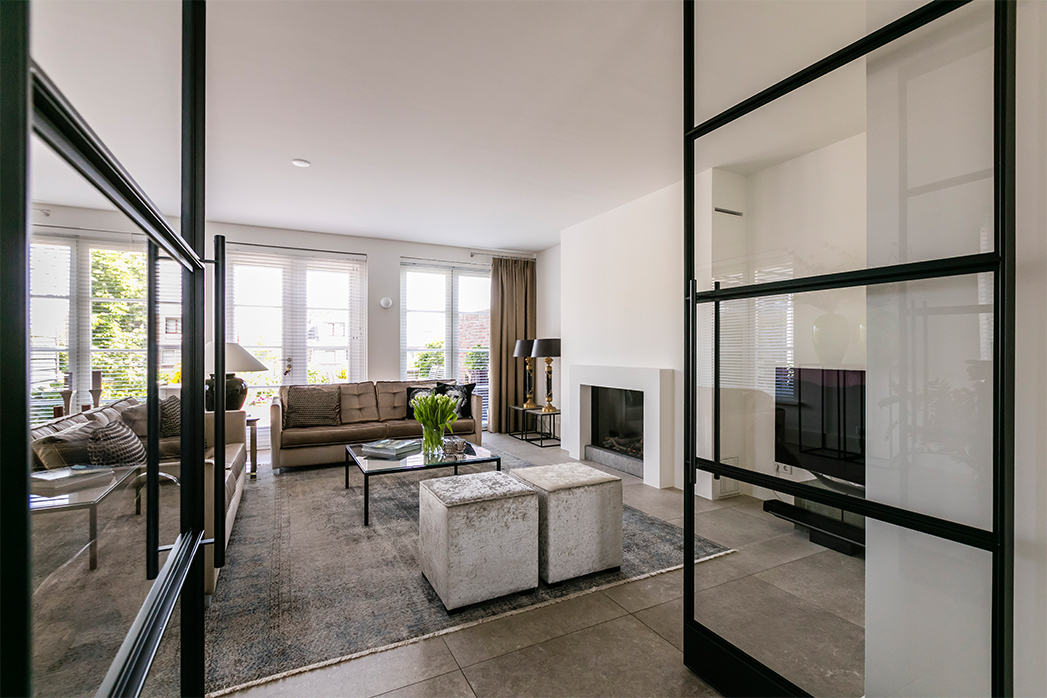 Foto: prachtige stijldeuren naar de woonkamer Buitenkaag   Lichtenberg Exclusieve Villabouw