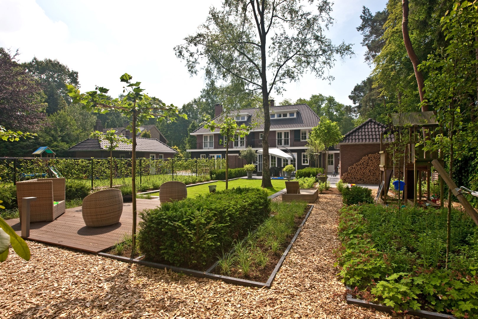 Foto: Huis bouwen   Ruime tuin achter de villas   Lichtenberg Exclusieve Villabouw