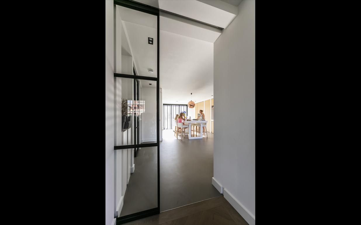 Foto: Villa bouwen   Moderne villa met ensuite schuifdeuren   Lichtenberg Exclusieve Villabouw